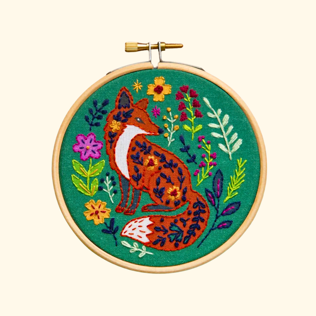 Finished Folk Fox mini embroidery hoop featuring a colourful folk art fox by Hawthorn Handmade.